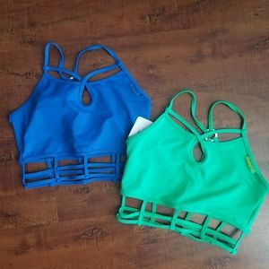 sports tops size s.